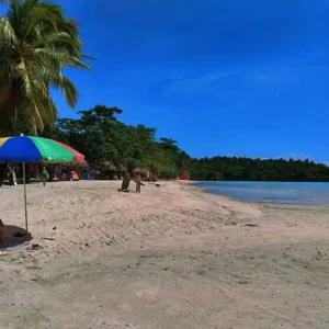 Enjoy the sun in the beach